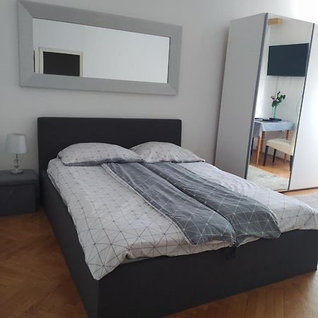 Dom Ter Apartman 1 Szeged Esterno foto